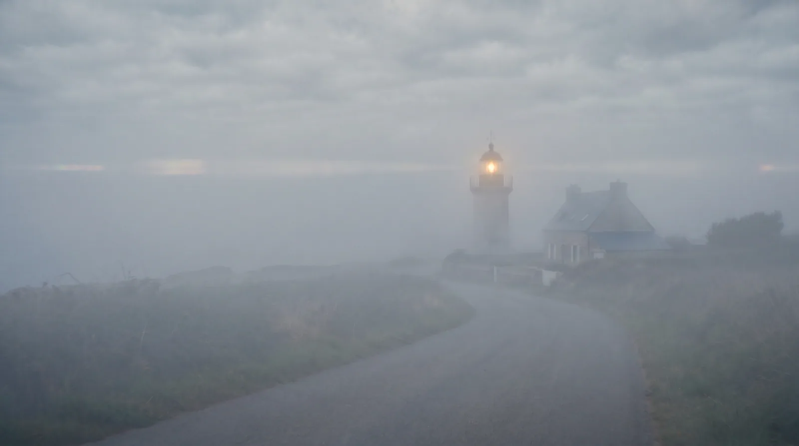 The Halloran Light, fog