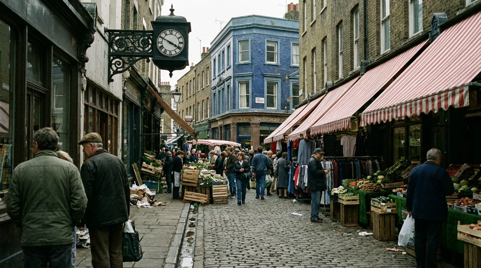 Kestrel Street, trading day