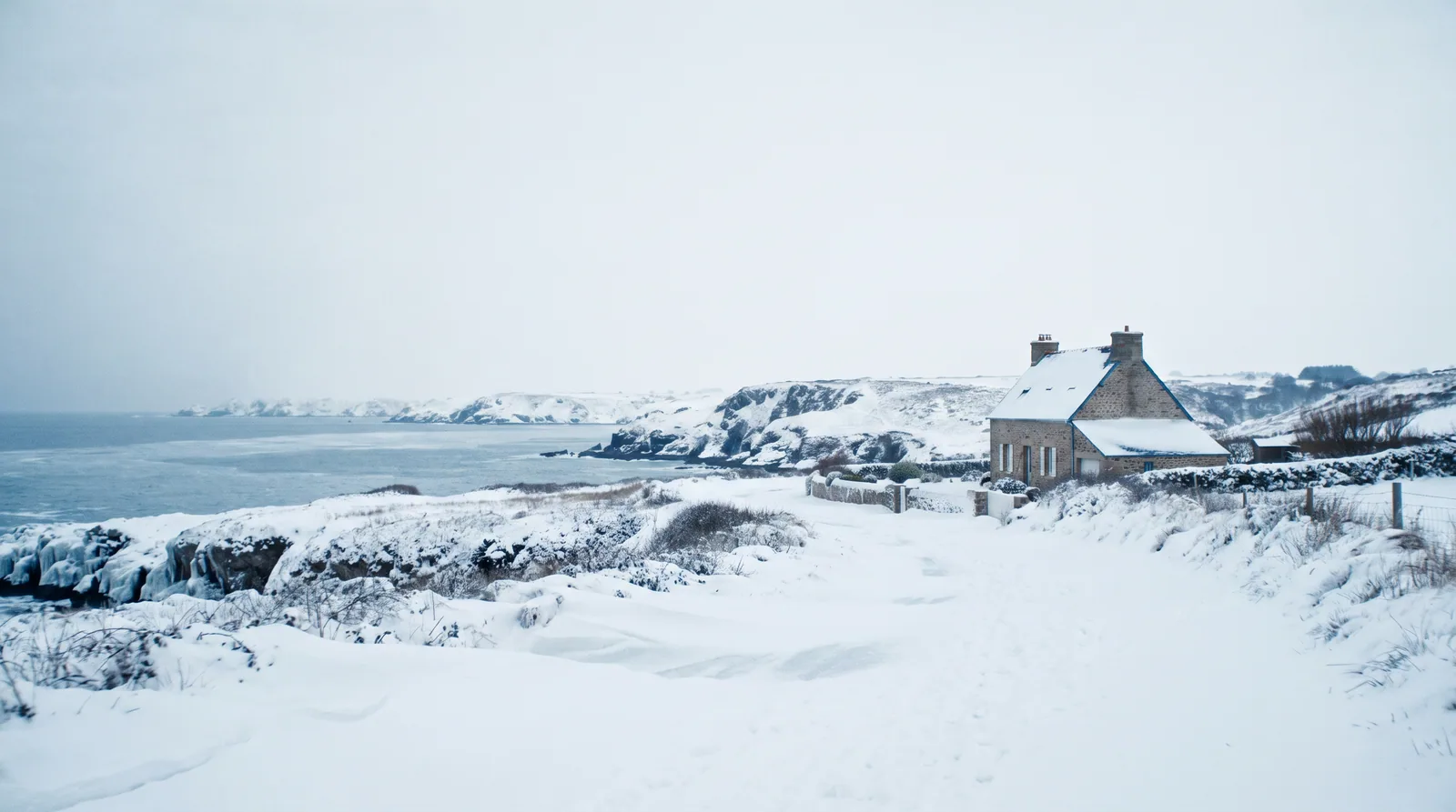 The Halloran Light, winter